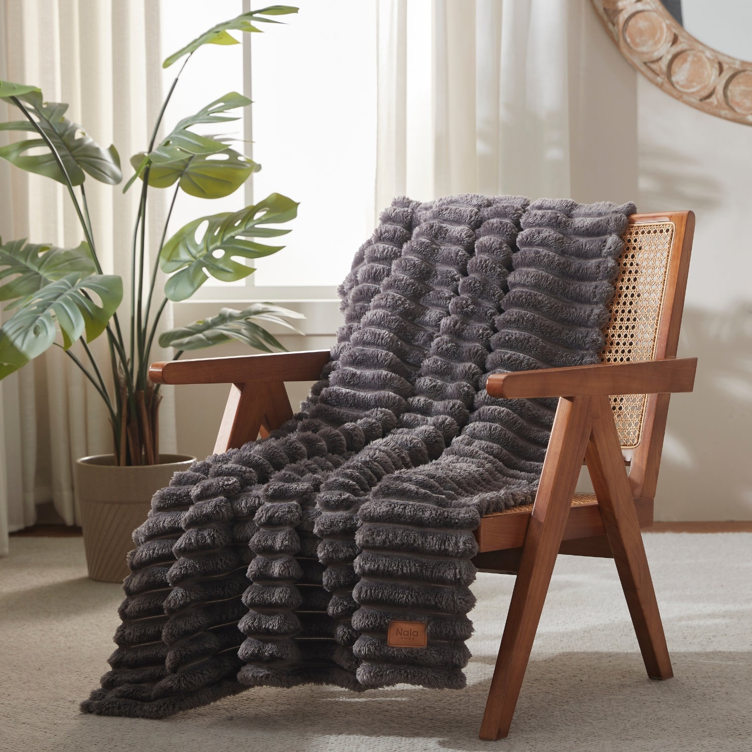 Nala Cozy Fleece Blanket
