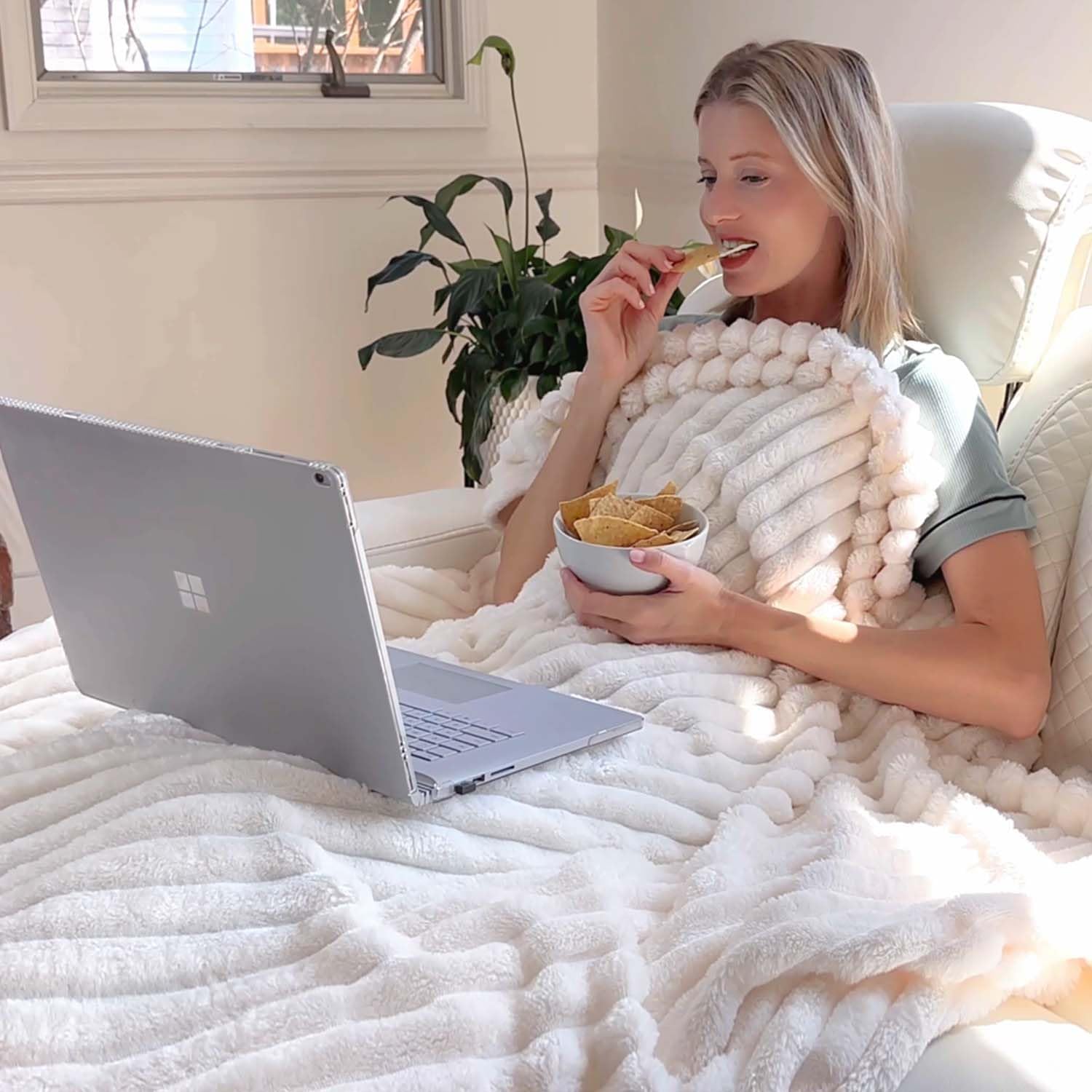 Cloudy Fleece Blanket